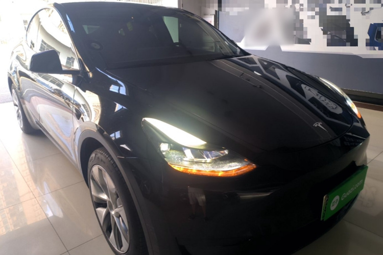 Tesla Model Y 2022 #4 Tesla Model Y 2022 car image #4