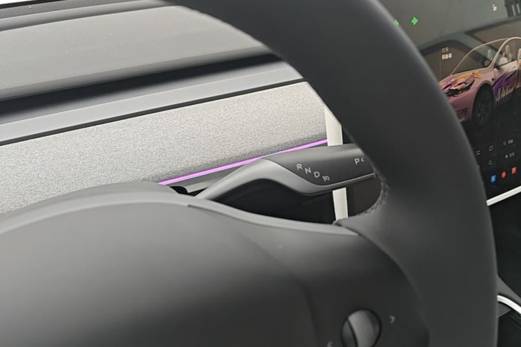 Tesla Model Y 2024 #14 Tesla Model Y 2024 car image #14