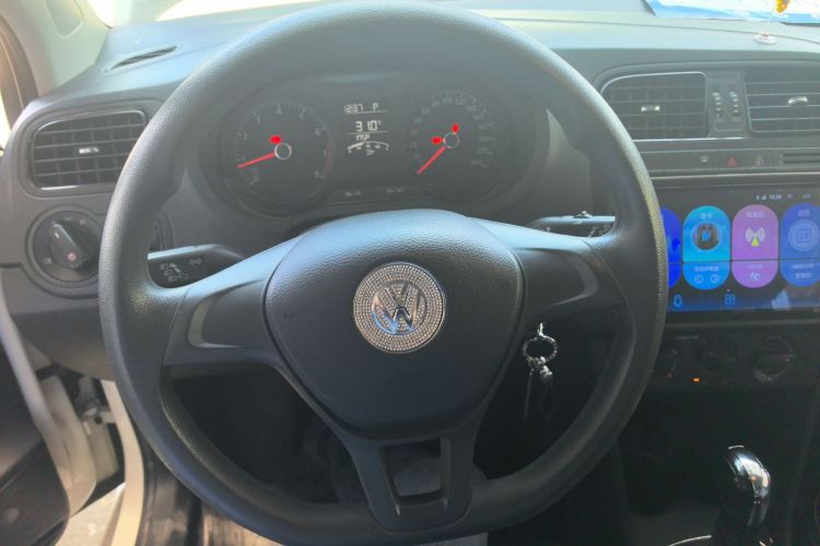 Volkswagen Polo 2019 imagem de carro #11