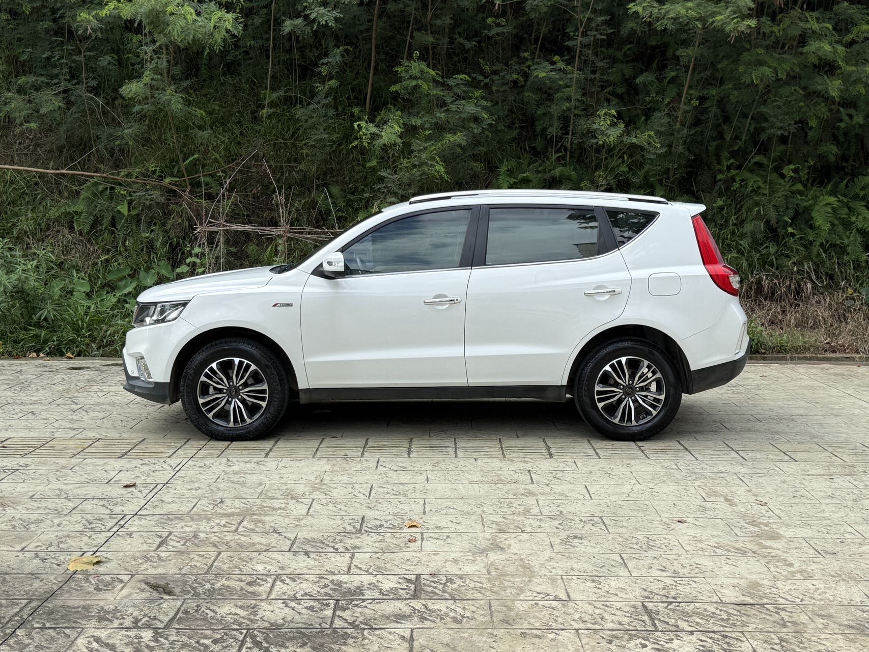 GEELY Vision X6 2016 #3 GEELY Vision X6 2016 car image #3