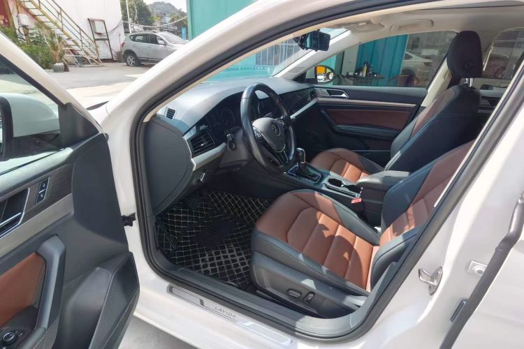 Volkswagen Lavida 2021 car image #11