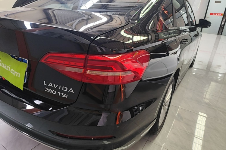 Volkswagen Lavida 2020 car image #8