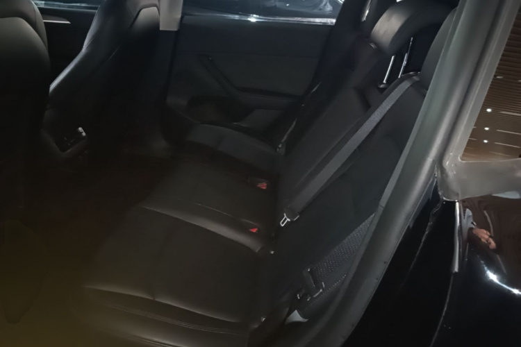 Tesla Model Y 2024 #17 Tesla Model Y 2024 car image #17