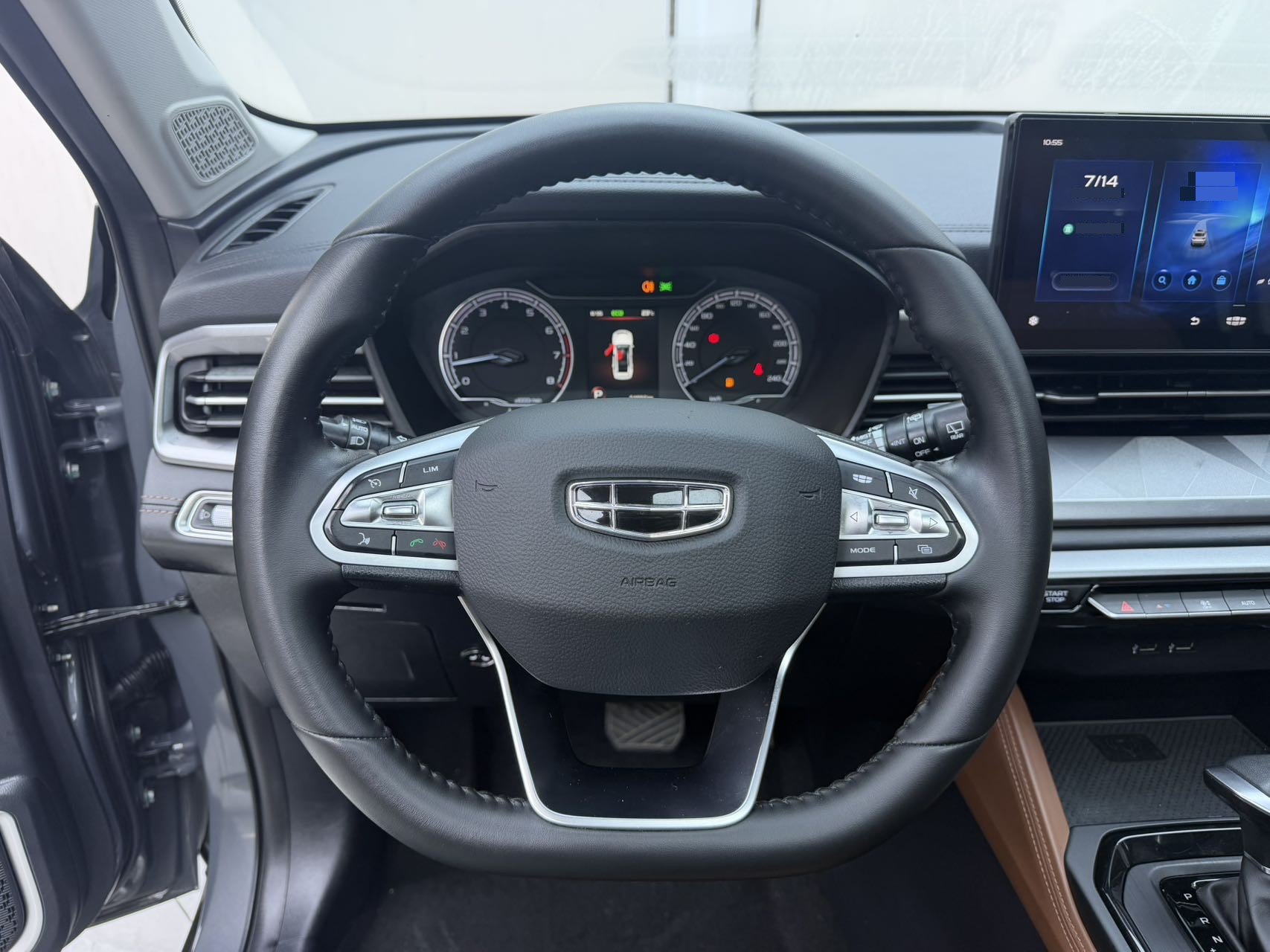 GEELY Vision X6 2022 изображение автомобиля #9