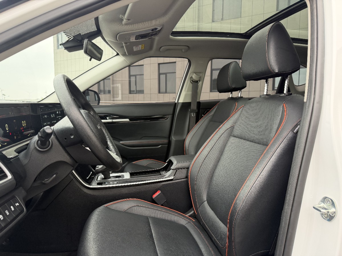 Kia Seltos 2023 car image #11