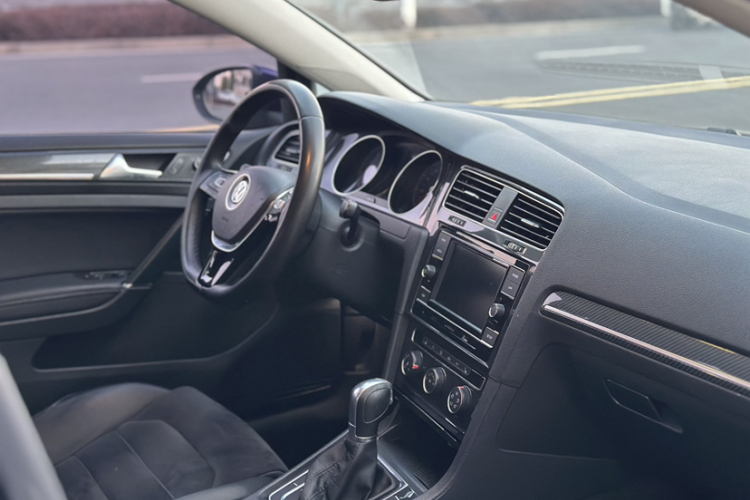 Volkswagen Golf 2018 #8 Volkswagen Golf 2018 car image #8