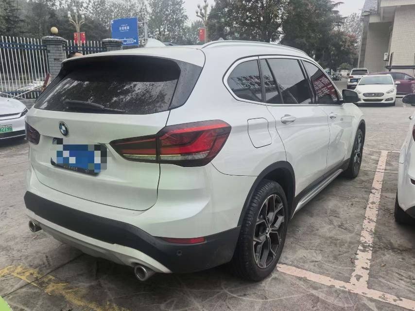 2023 car image #3