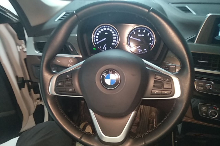 BMW X1 2019 #15 BMW X1 2019 imagen de coche #15
