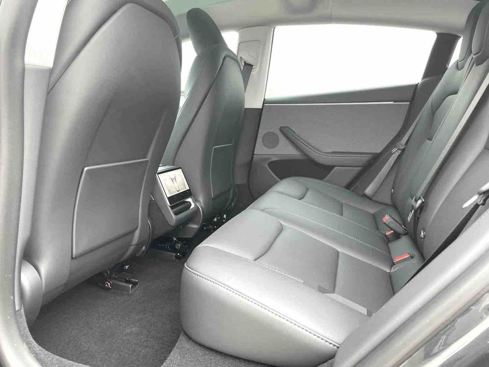 Tesla Model 3 2025 car image #10