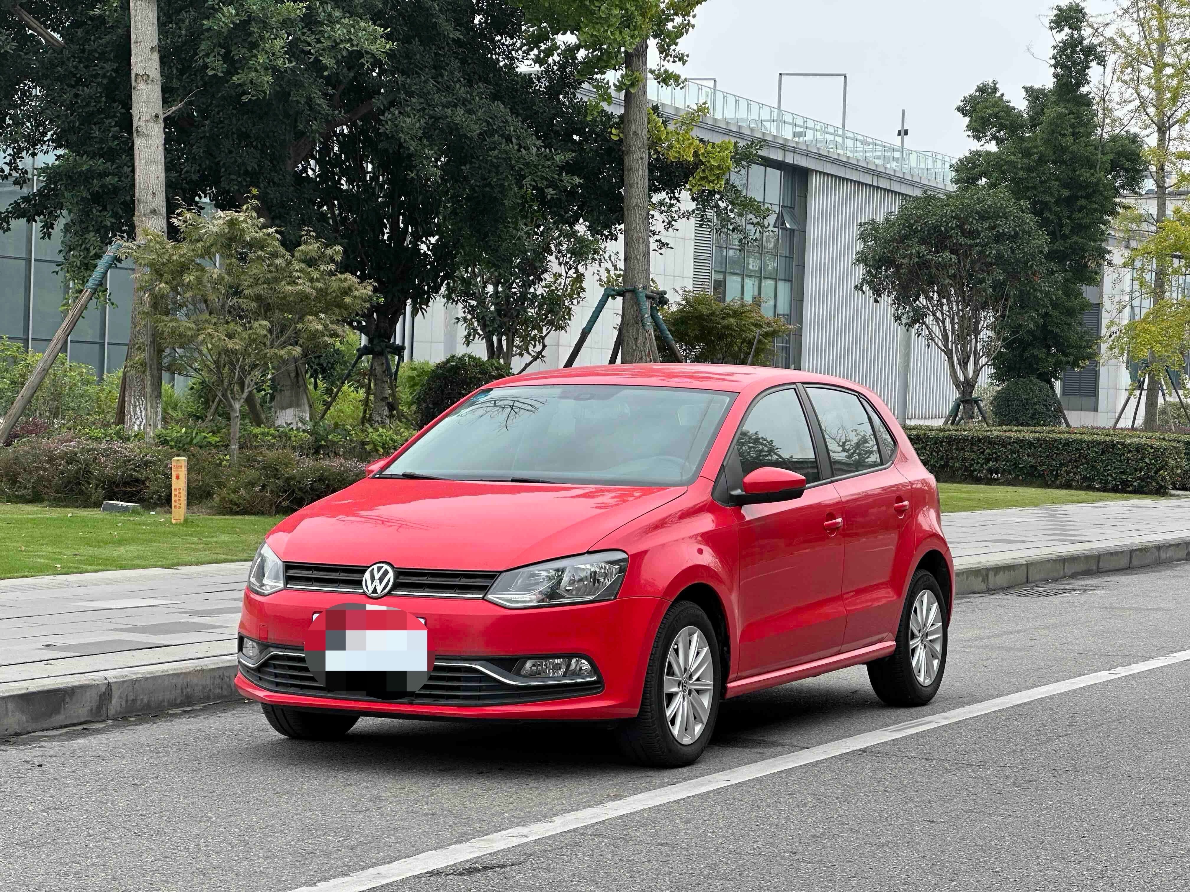 Volkswagen Polo 2015 Volkswagen Polo 2015 immagine di auto