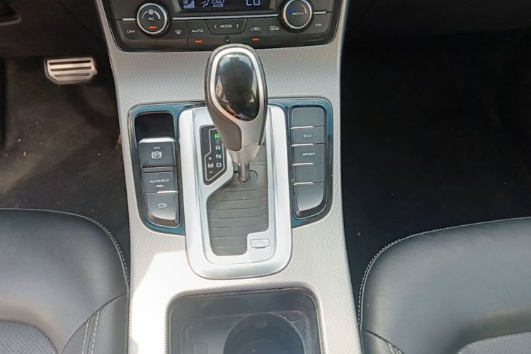 GEELY Emgrand GS 2018 car image #14