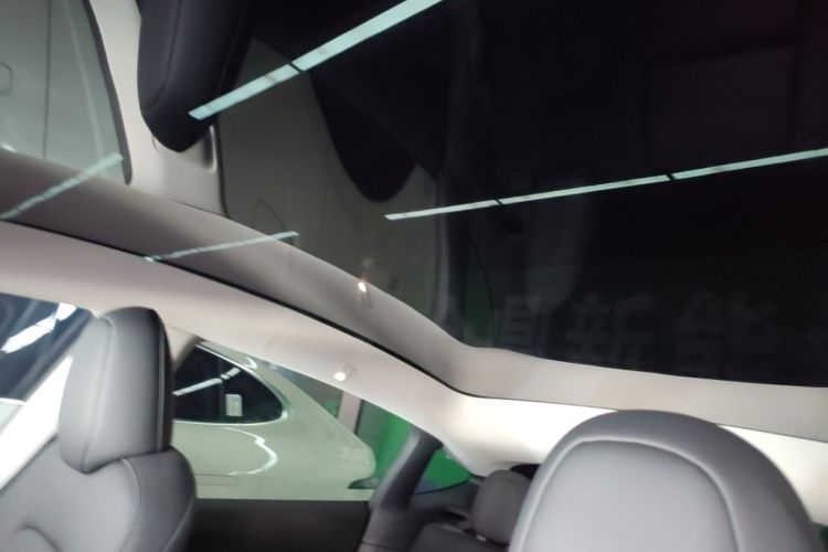 Tesla Model Y 2023 #18 Tesla Model Y 2023 immagine di auto #18