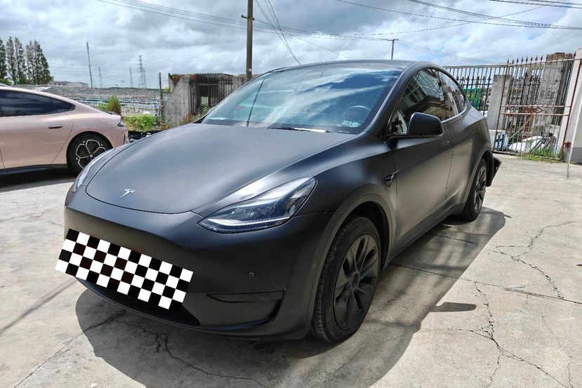 Tesla Model Y 2023 car image 