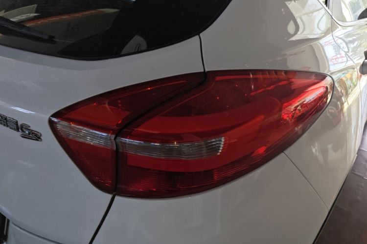 GEELY Emgrand GS 2017 car image #8