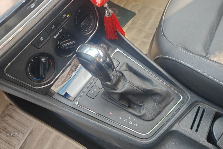 Volkswagen Lavida 2016 car image #16