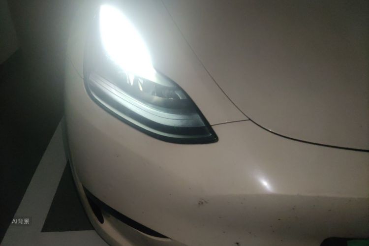 Tesla Model Y 2023 car image #8
