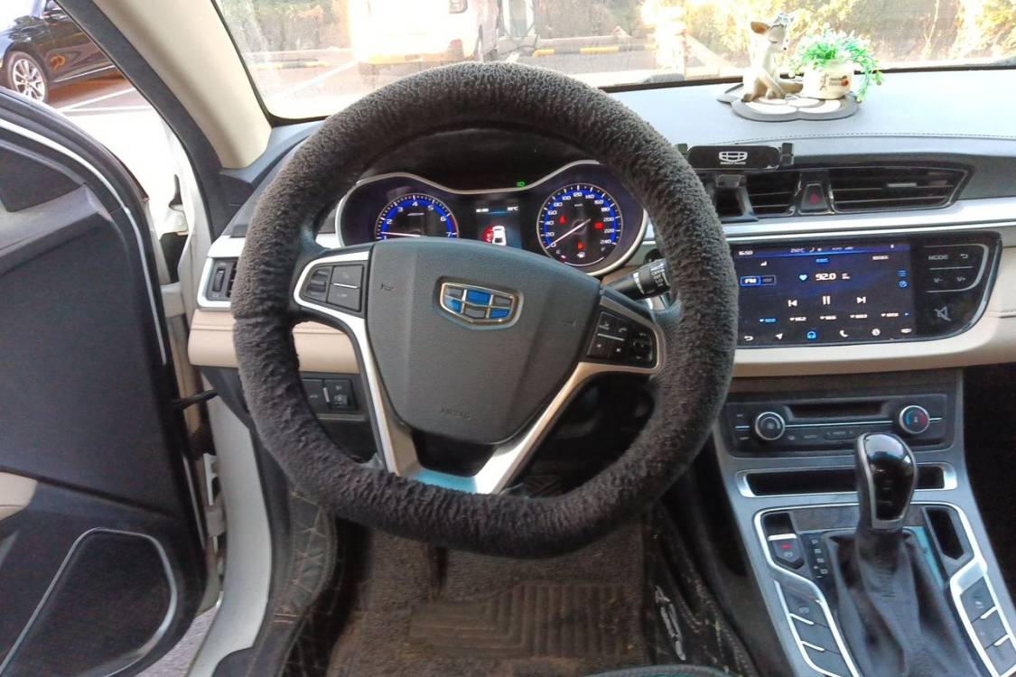 GEELY Emgrand 2019 #22 GEELY Emgrand 2019 صورة سيارة #22