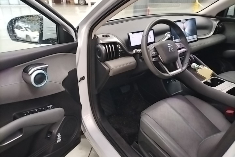 BYD Yuan Plus 2025 car image #16