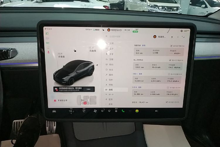 Tesla Model Y 2024 #13 Tesla Model Y 2024 car image #13