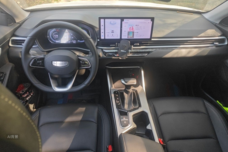 GEELY Emgrand 2024 car image #11