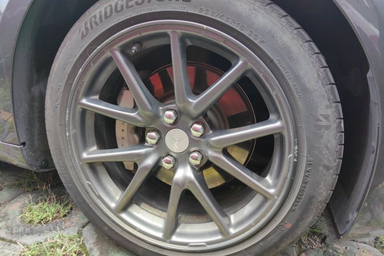 Tesla Model 3 2019 car image #9