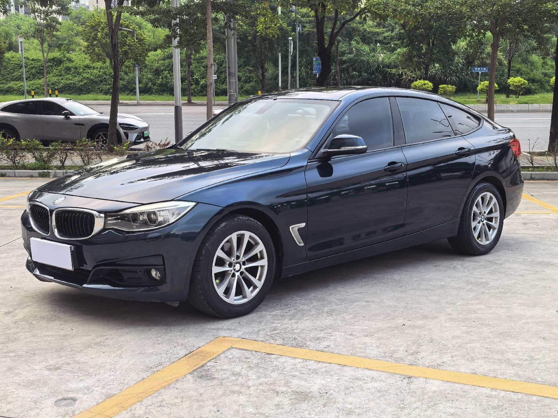 BMW 3 Series GT 2015 BMW 3 Series GT 2015 car image