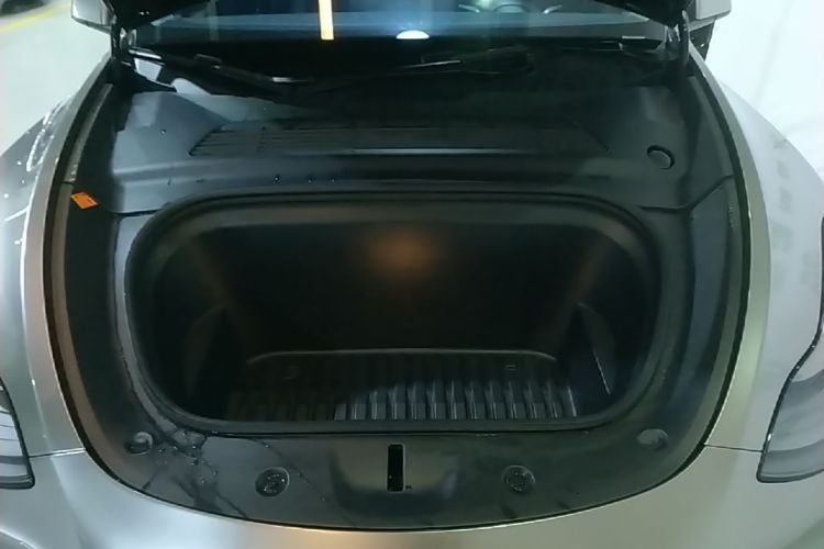 Tesla Model Y 2021 #20 Tesla Model Y 2021 car image #20