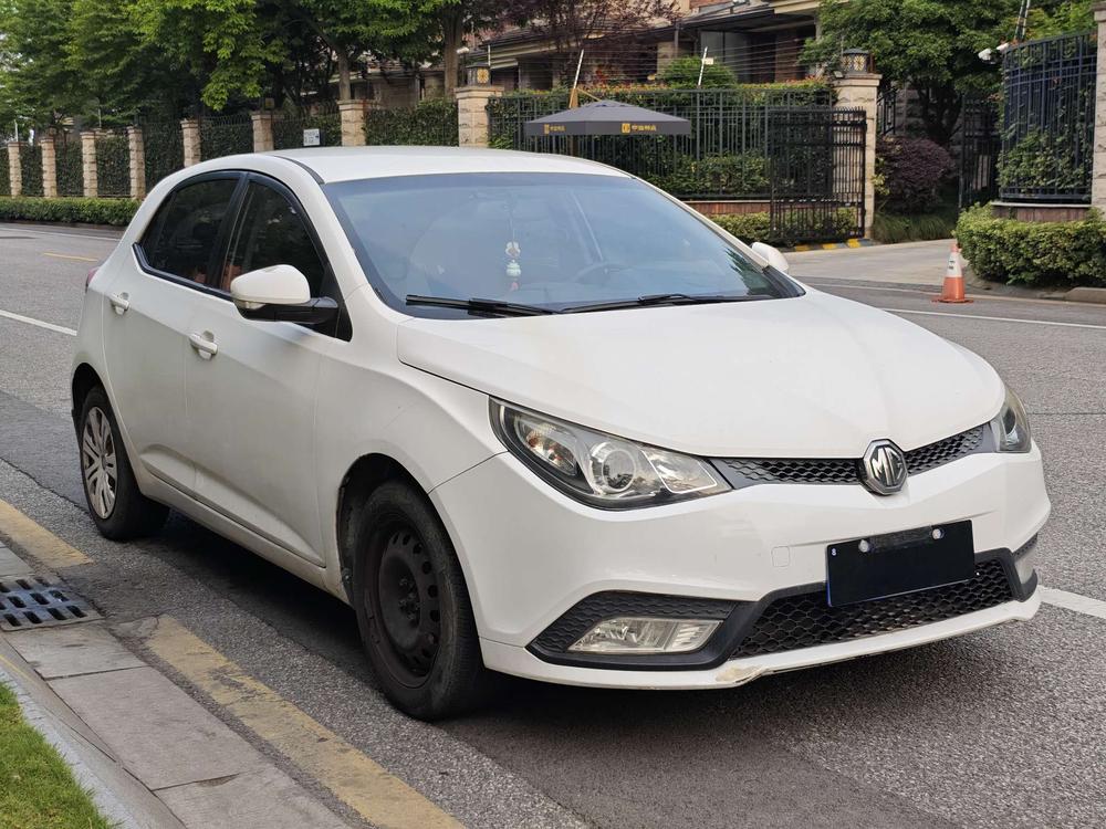 MG 5 2014 car image #3