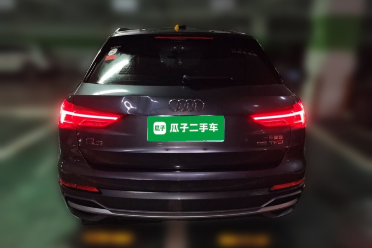 Audi Q3 2021 car image #4
