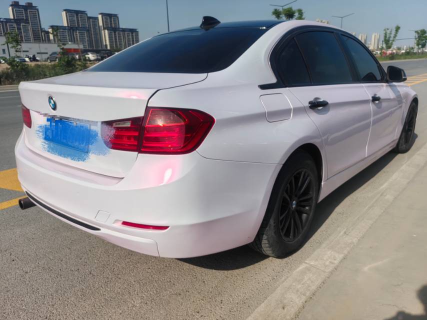 2014 car image #5