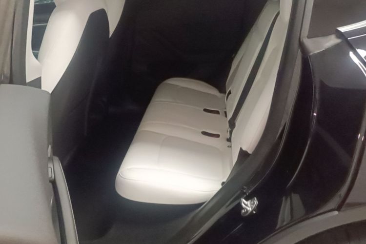 Tesla Model Y 2022 #17 Tesla Model Y 2022 car image #17