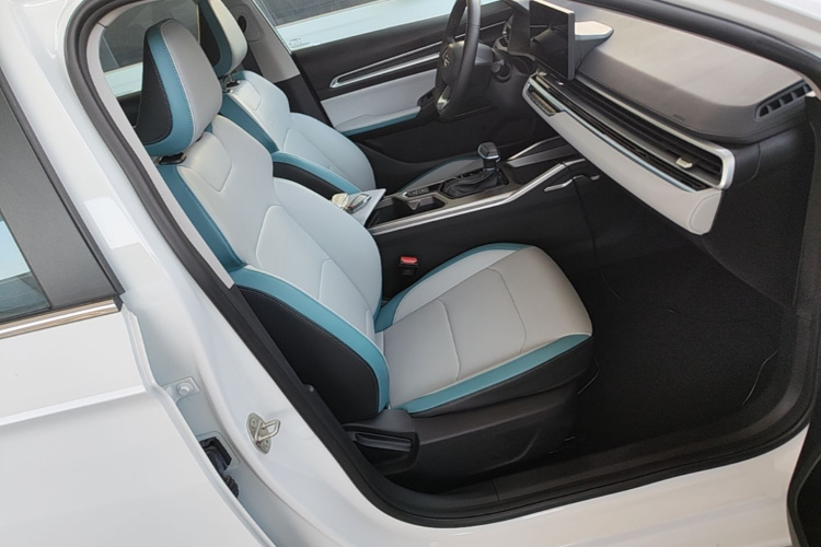 GEELY Emgrand 2023 car image #24