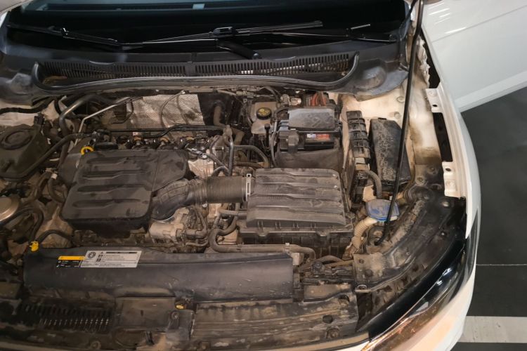 Volkswagen Polo 2019 car image #25