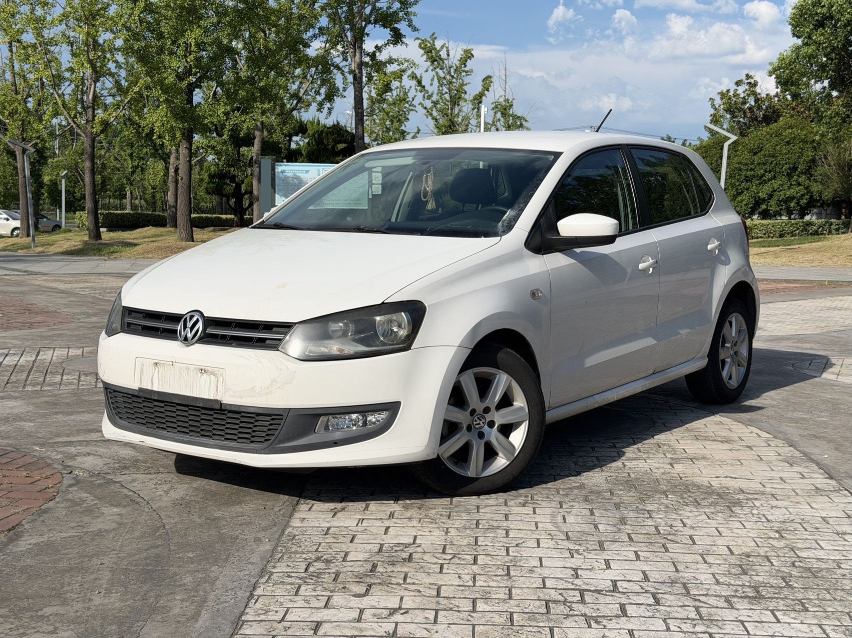 Volkswagen Polo 2013 car image 