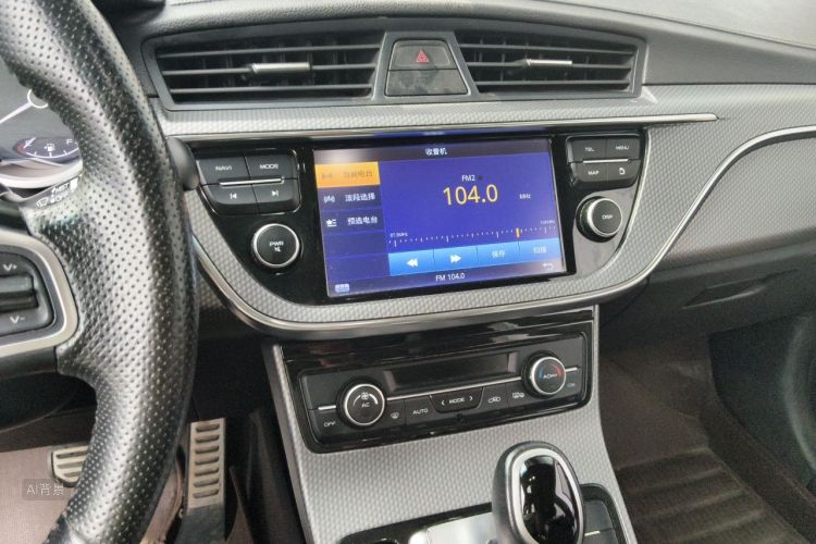 GEELY Emgrand GS 2017 car image #15