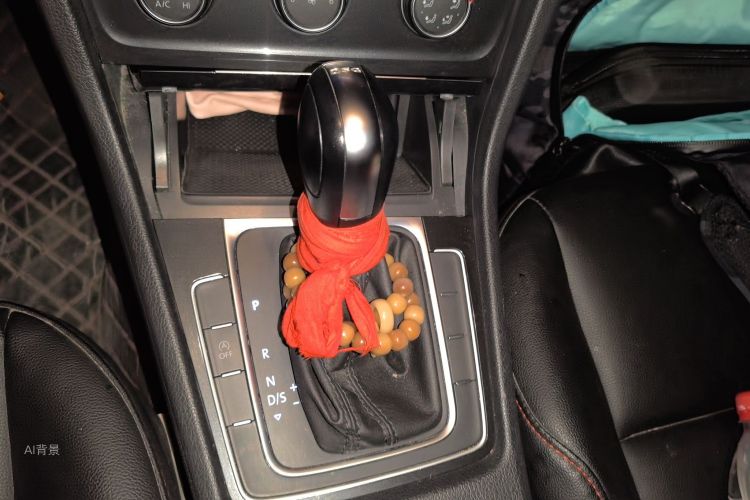 Volkswagen Golf 2019 car image #16