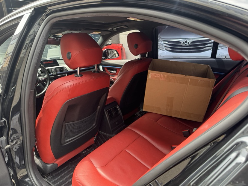 BMW 3 Series 2019 car image #3