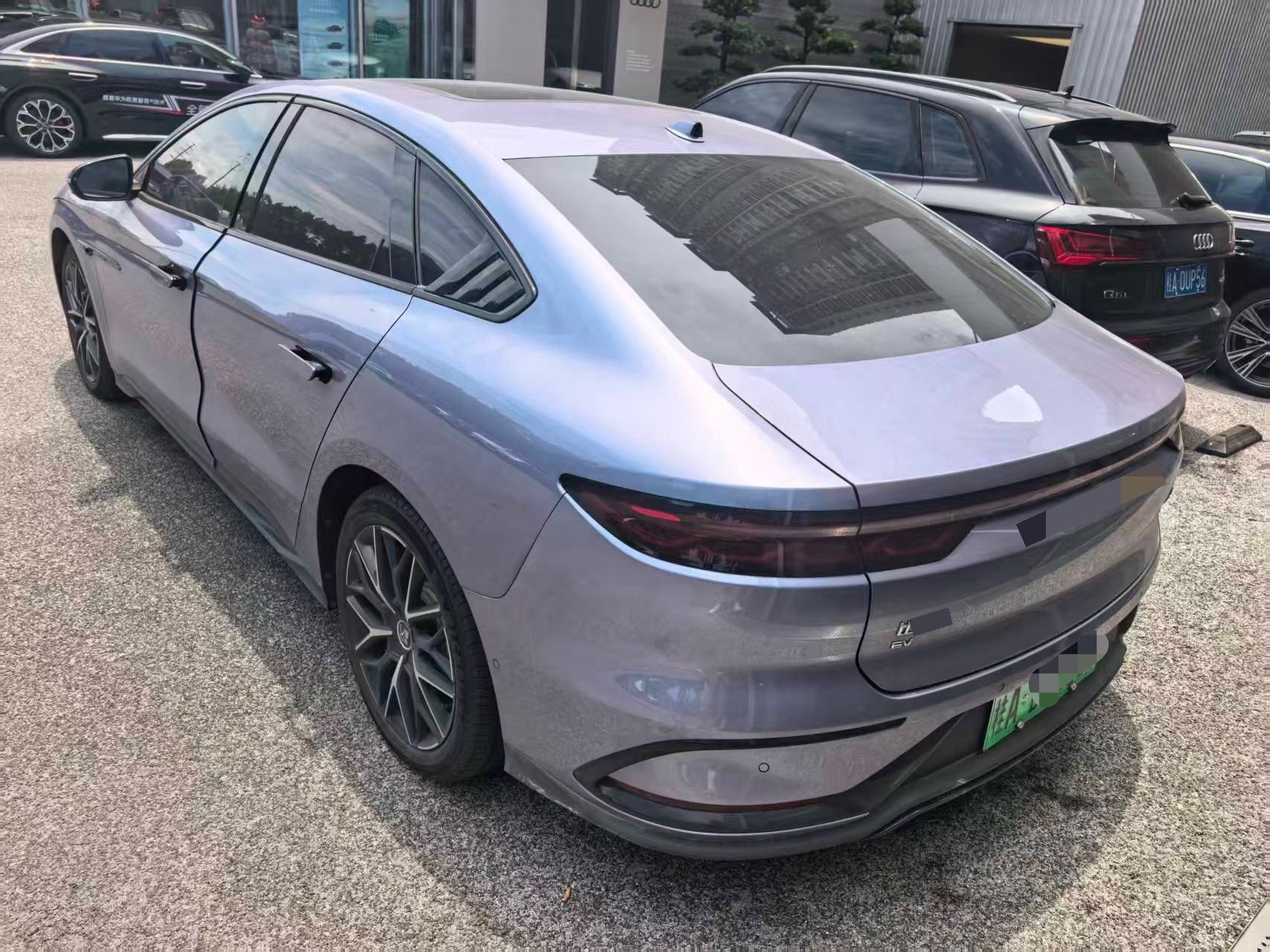 BYD Han 2024 car image #2