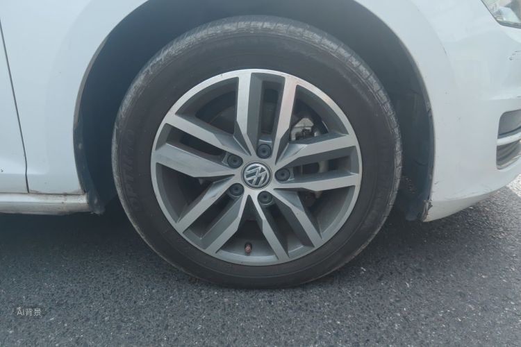 Volkswagen Golf 2015 car image #9