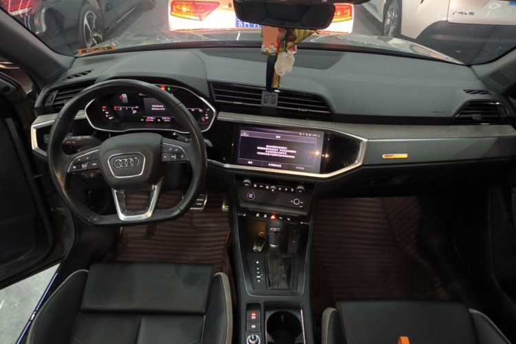 Audi Q3 2024 #10 Audi Q3 2024 car image #10
