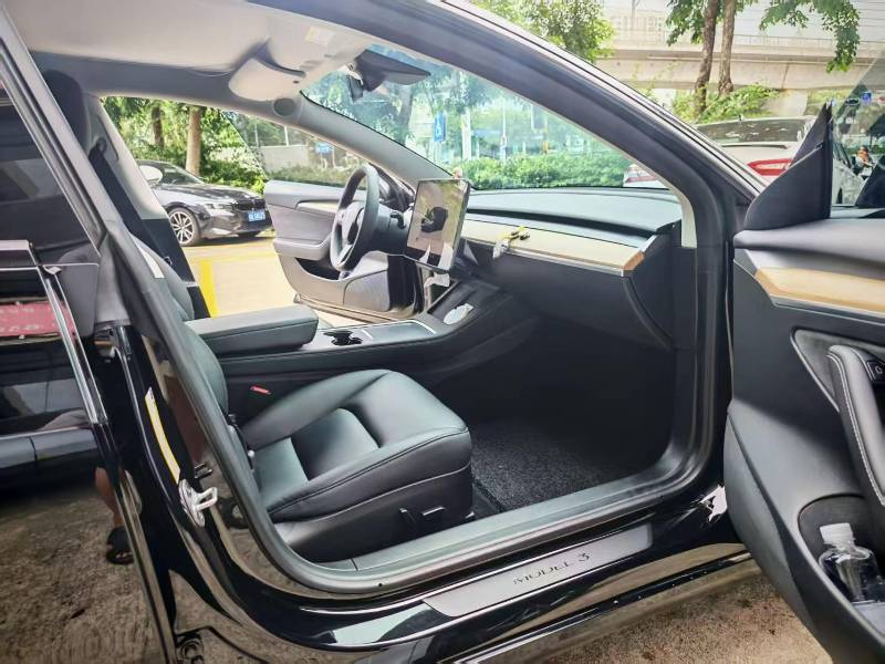 Tesla Model 3 2022 car image #5