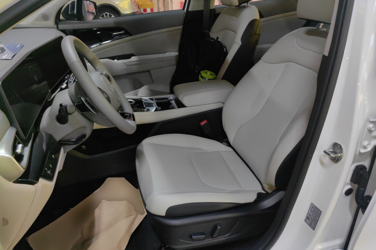 起亚 狮铂拓界 2025 汽车图片 #19