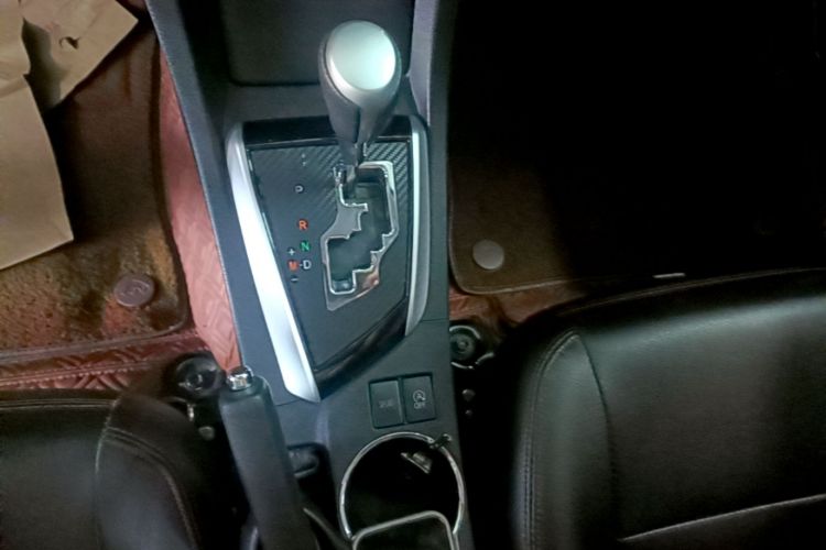 Toyota Corolla 2017 #14 Toyota Corolla 2017 car image #14