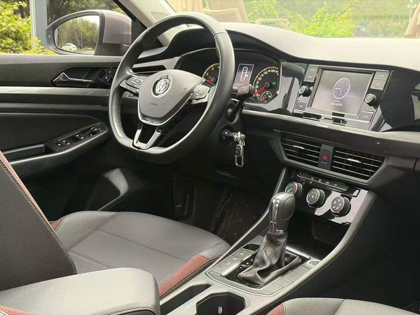 Volkswagen Bora 2020 car image #5