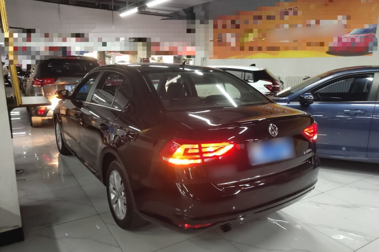 Volkswagen Lavida 2015 car image #5