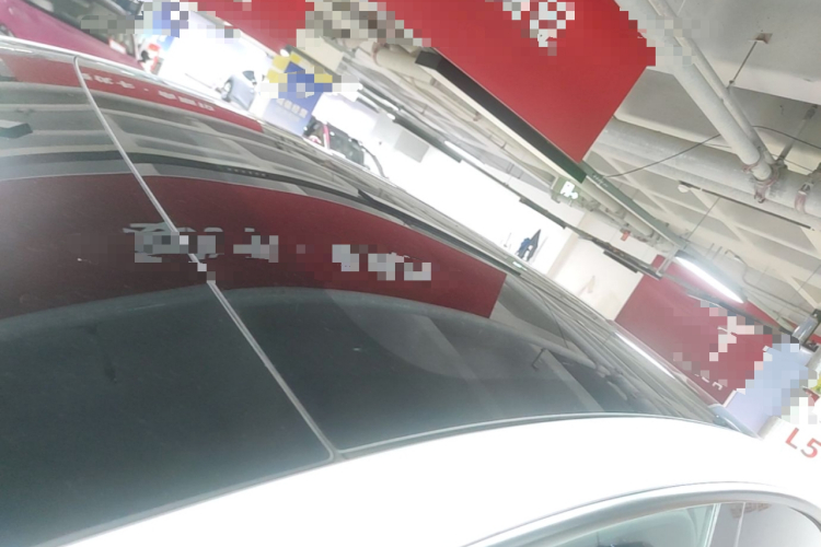 Tesla Model Y 2026 car image #25