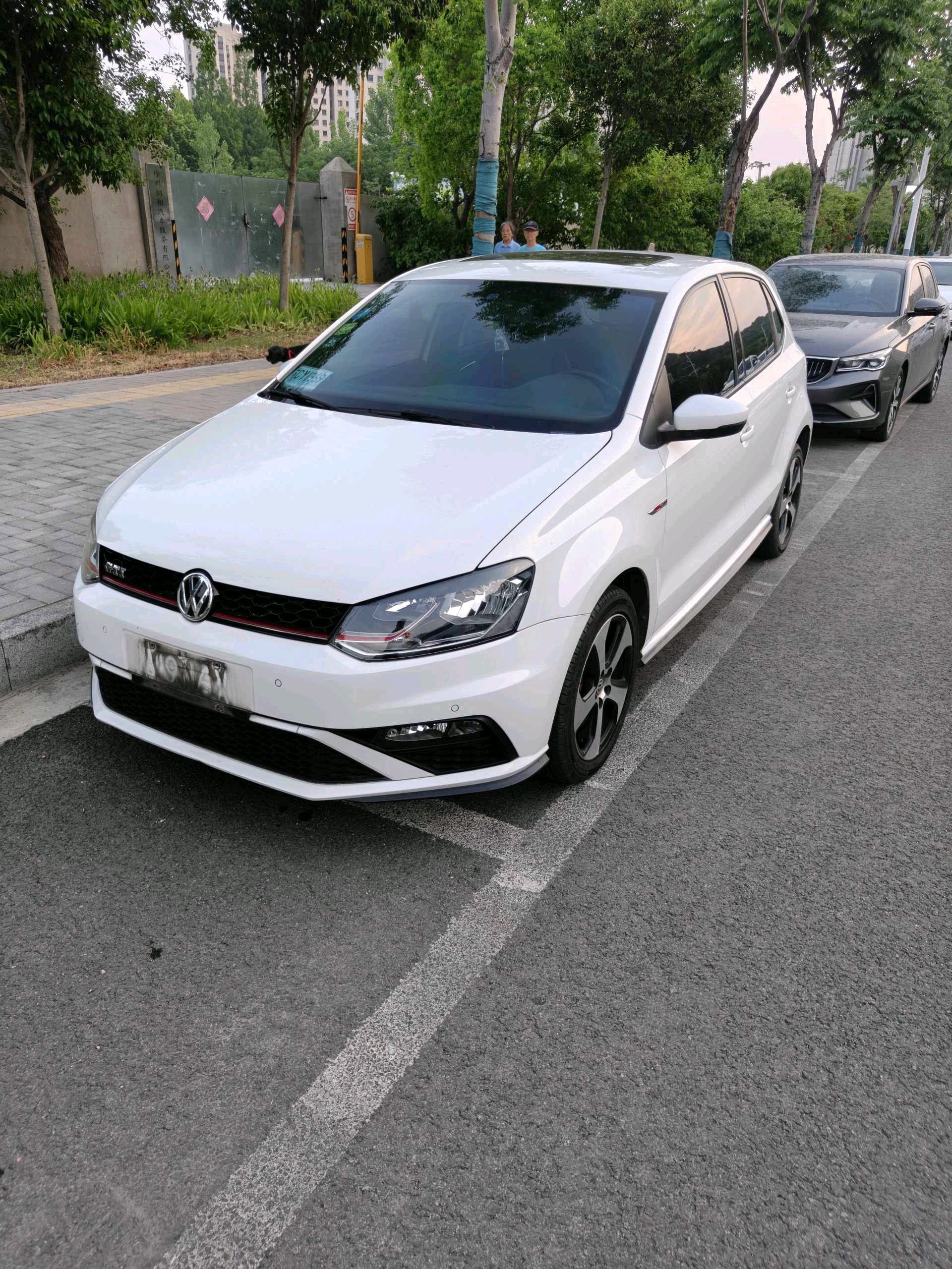 2016 2016 car image