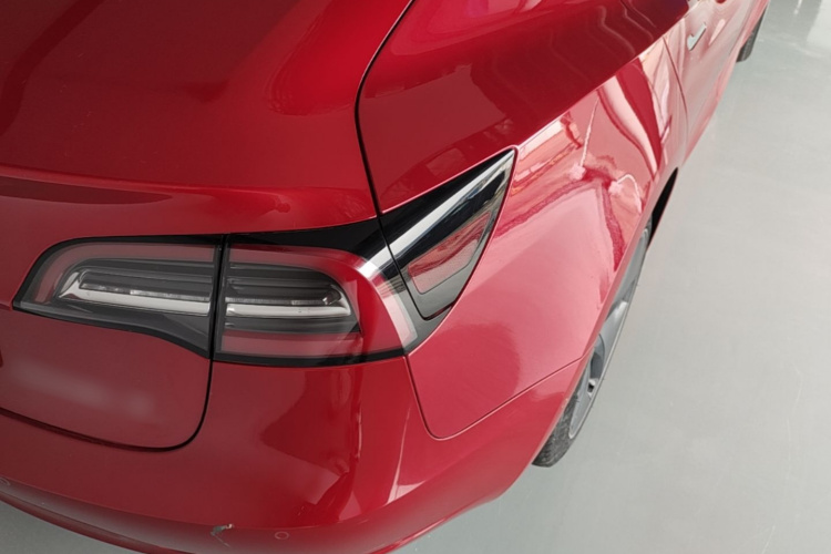Tesla Model 3 2020 car image #8