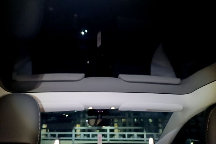 Tesla Model Y 2023 #18 Tesla Model Y 2023 immagine di auto #18