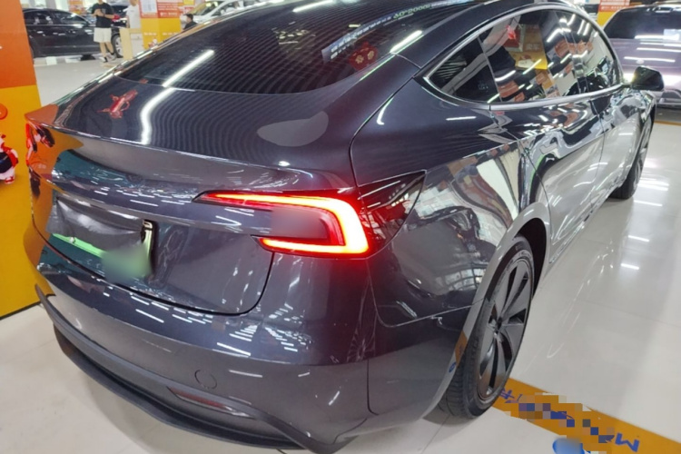 Tesla Model 3 2024 #7 Tesla Model 3 2024 car image #7